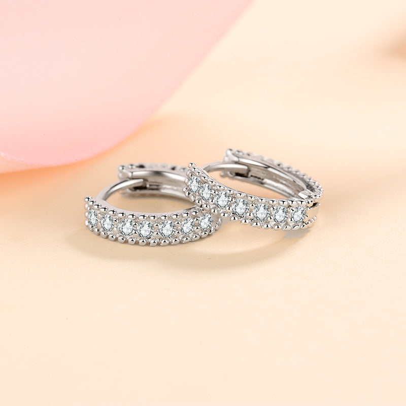 Moissanite stud earrings in 925 sterling silver – push-back closure detail
